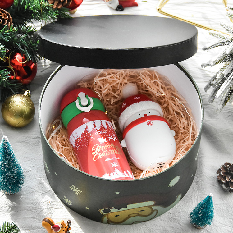 X'mas Round Gift Box with Shredded Paper